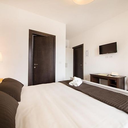 Salentoineout Bed & Breakfast Marina di Mancaversa Bagian luar foto