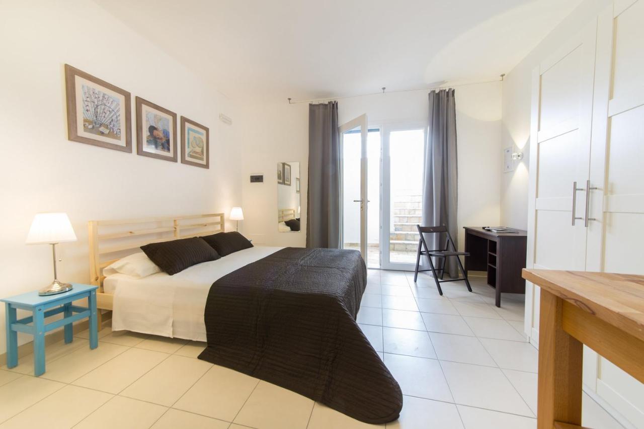 Salentoineout Bed & Breakfast Marina di Mancaversa Bagian luar foto