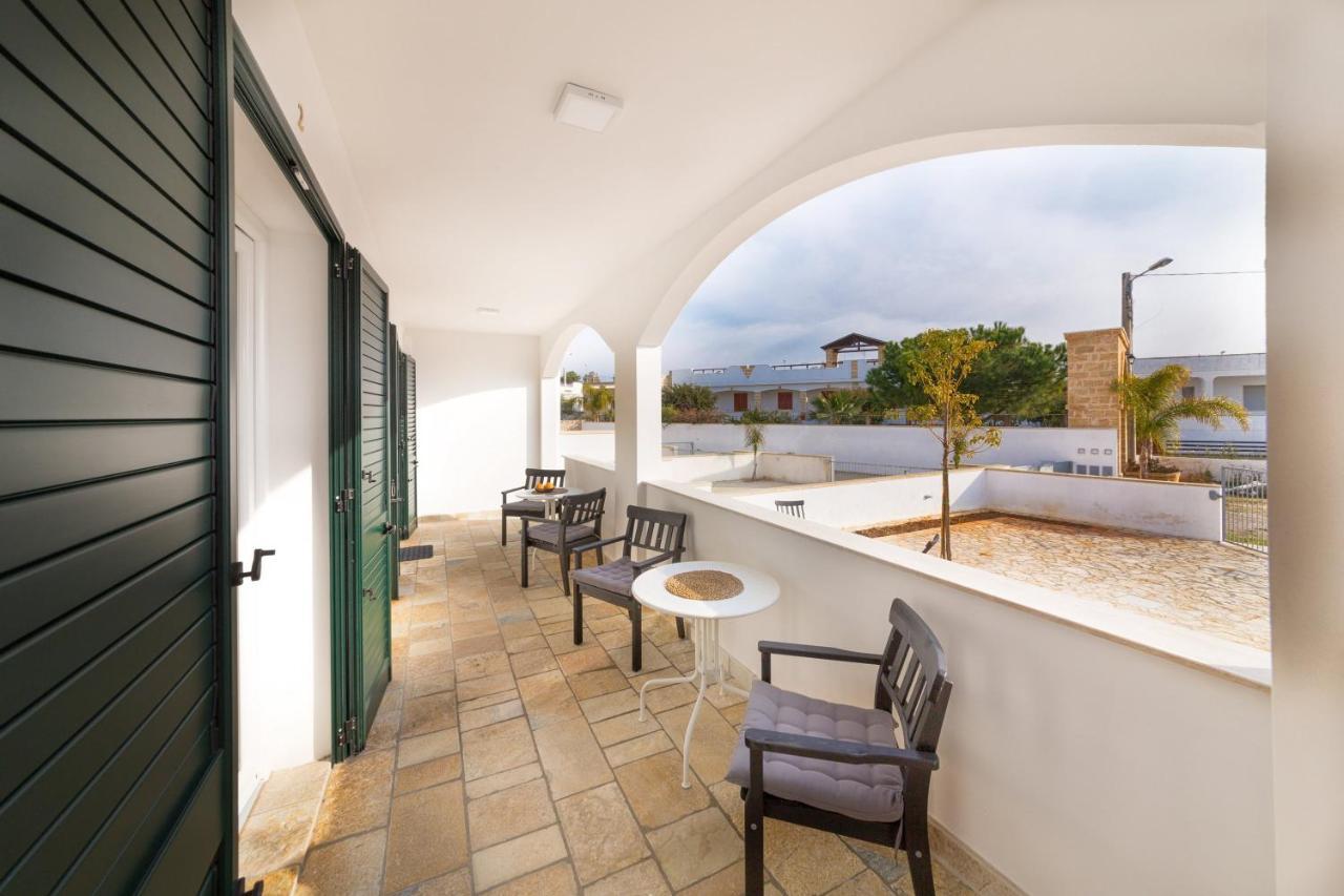 Salentoineout Bed & Breakfast Marina di Mancaversa Bagian luar foto