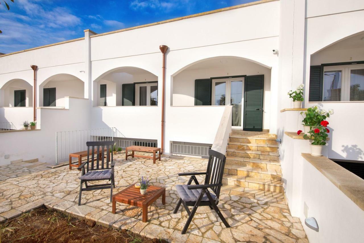 Salentoineout Bed & Breakfast Marina di Mancaversa Bagian luar foto
