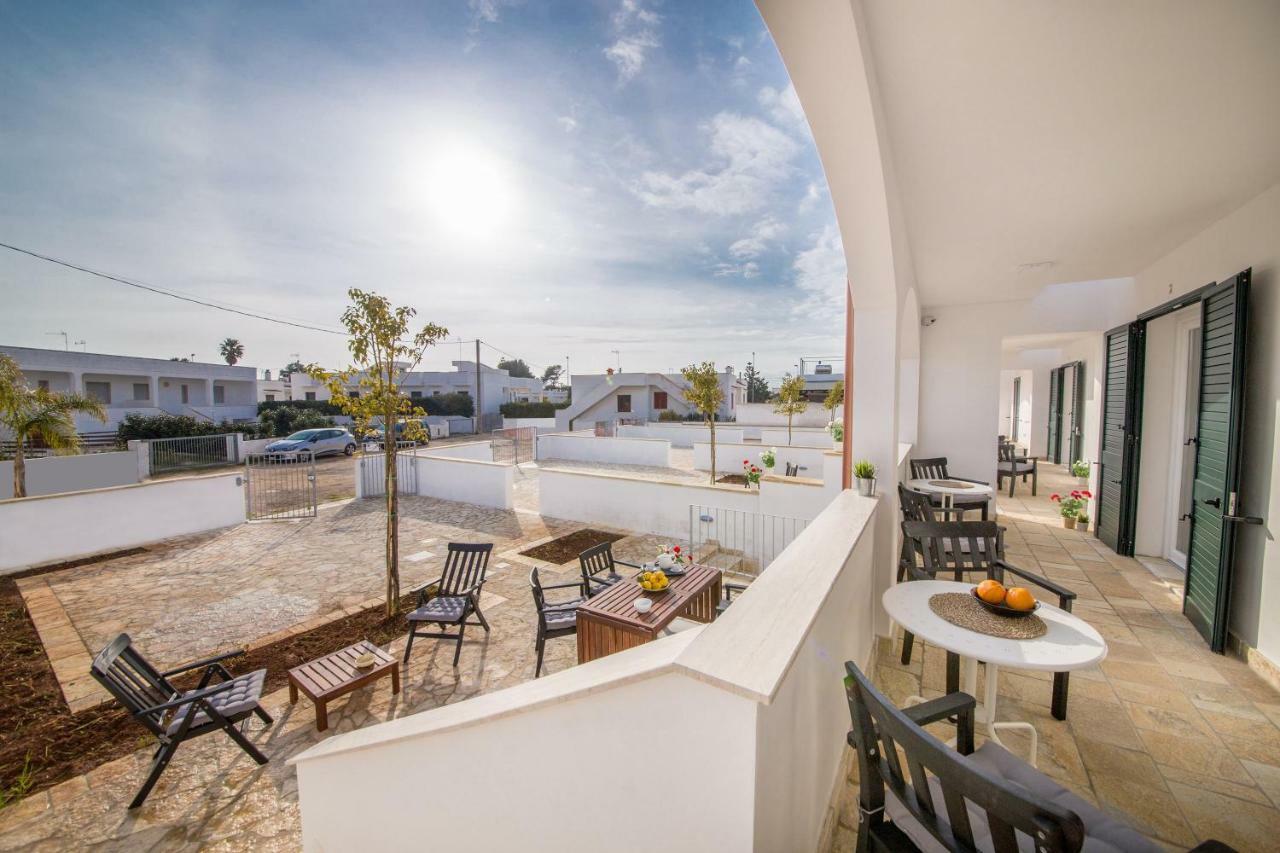 Salentoineout Bed & Breakfast Marina di Mancaversa Bagian luar foto