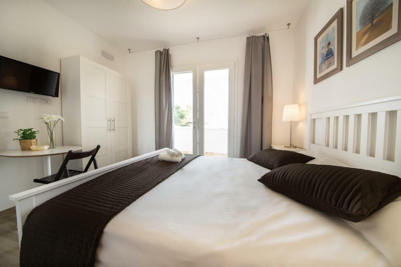 Salentoineout Bed & Breakfast Marina di Mancaversa Bagian luar foto