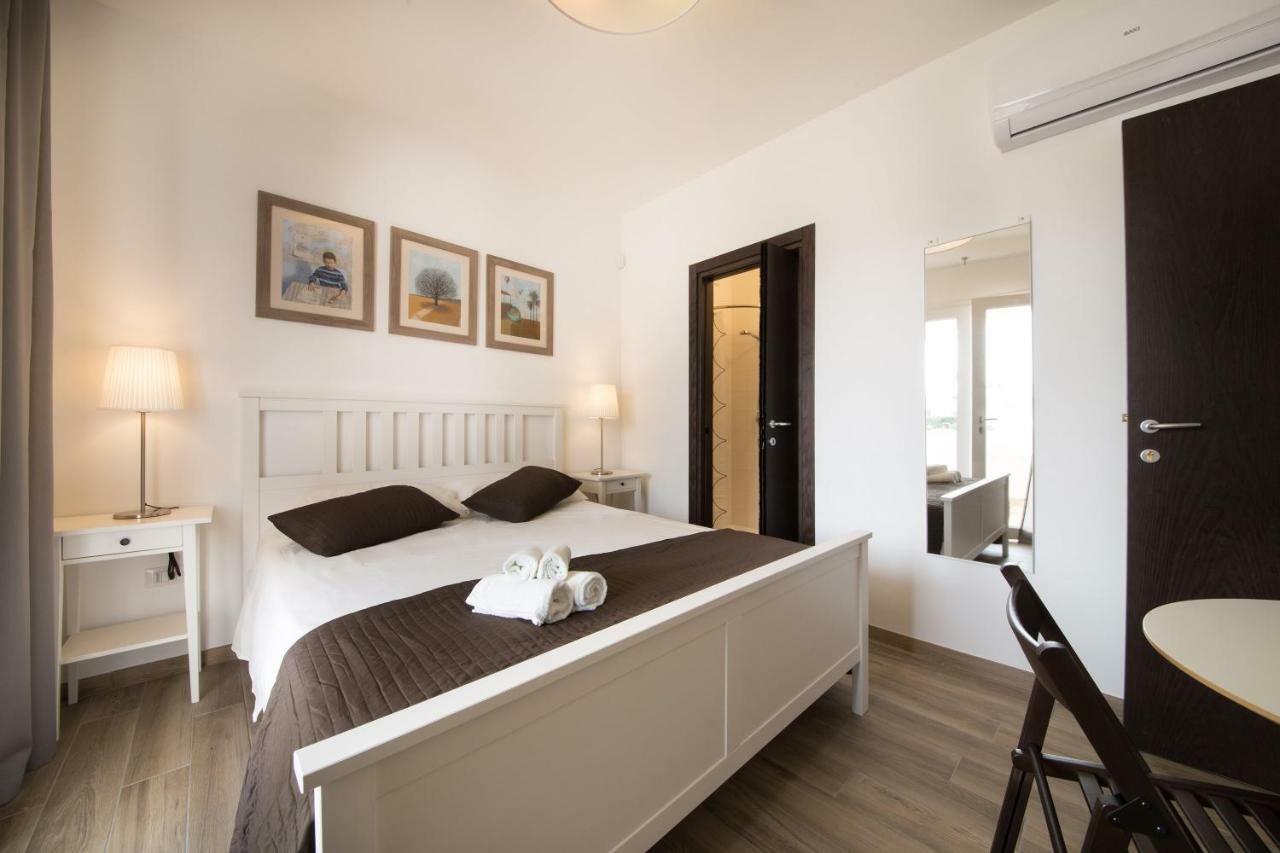 Salentoineout Bed & Breakfast Marina di Mancaversa Bagian luar foto